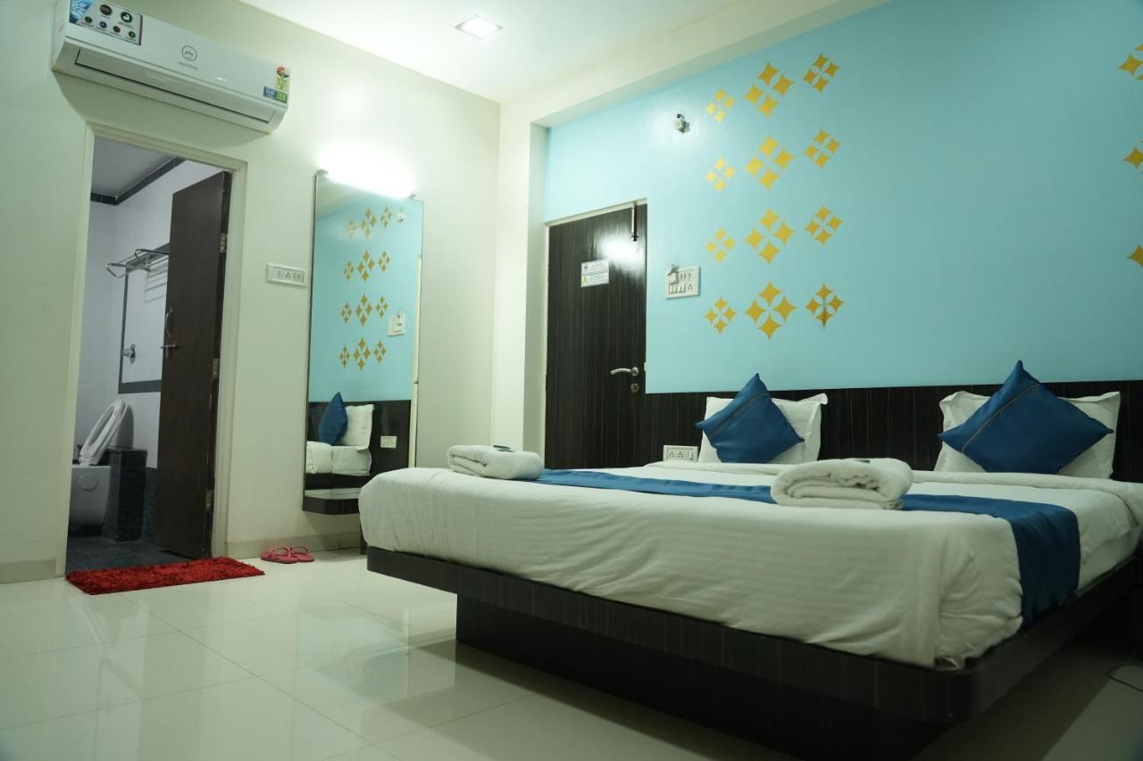 Hotel Avon International Aurangabad  Buitenkant foto