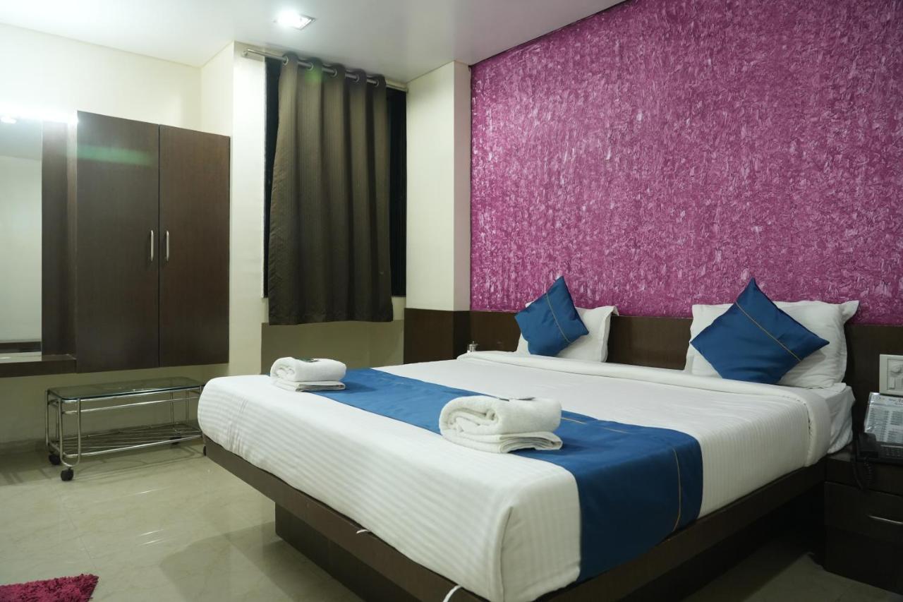 Hotel Avon International Aurangabad  Buitenkant foto