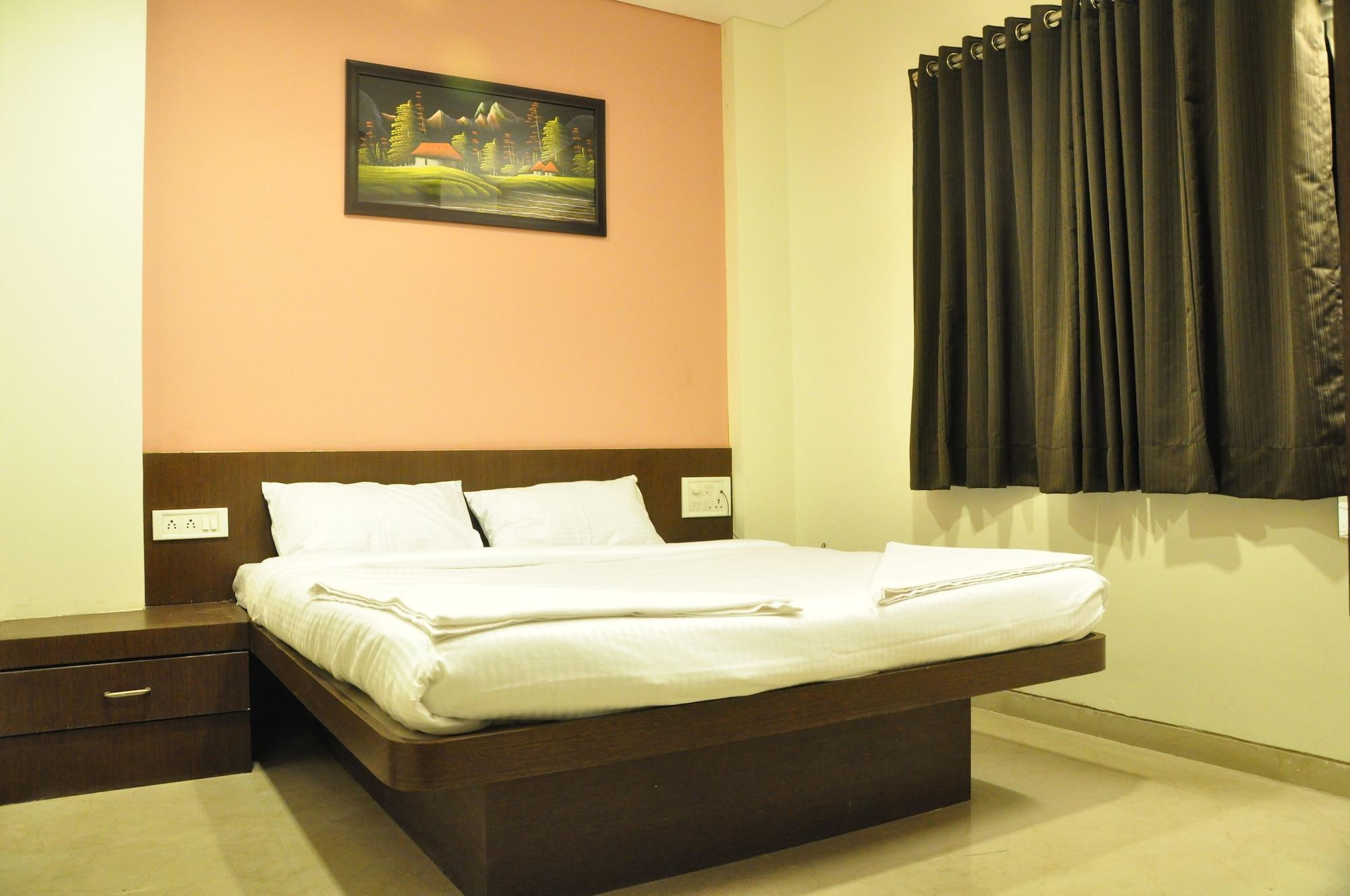 Hotel Avon International Aurangabad  Buitenkant foto